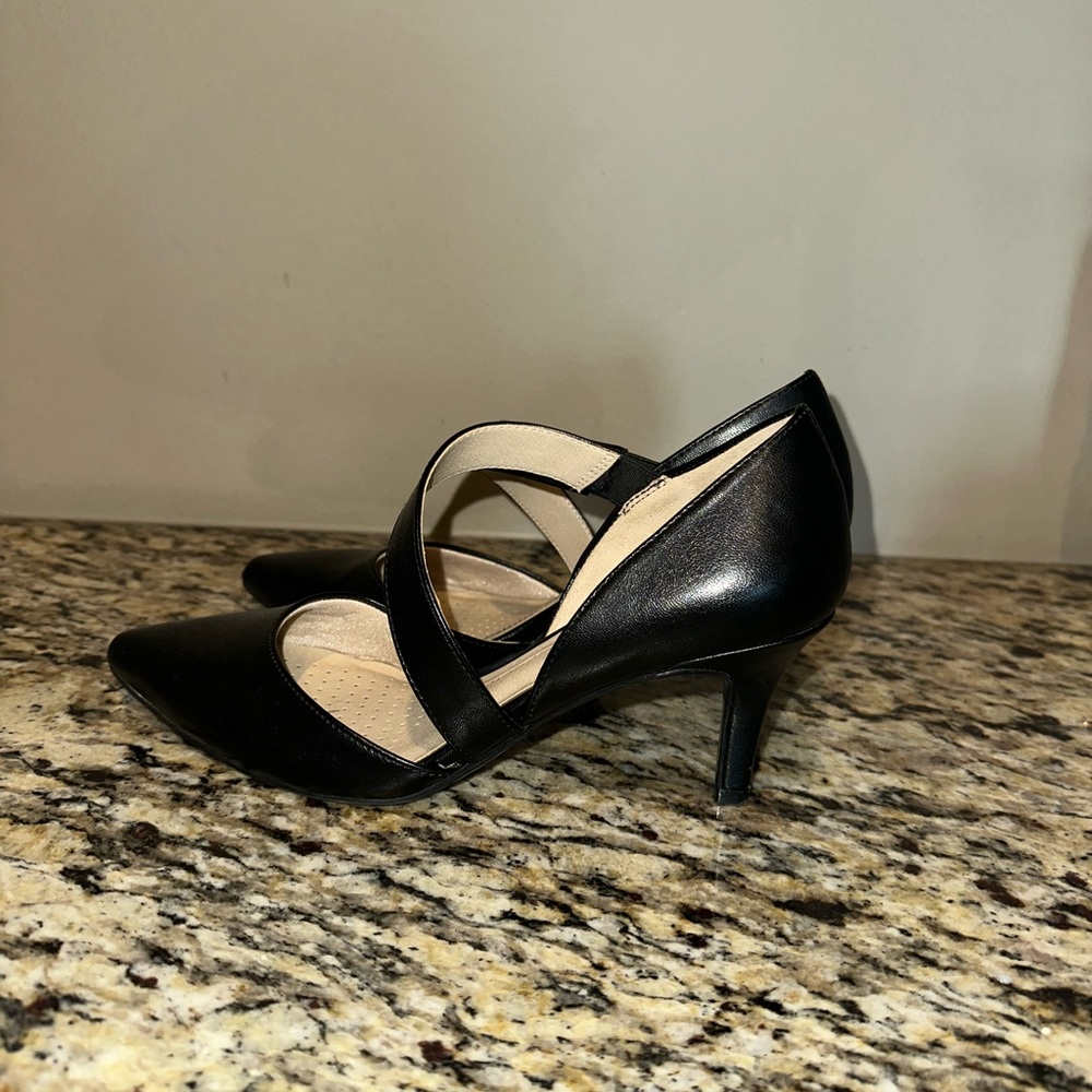 LifeStride Soft System Heels - Black - Size 7.5  (Worn Once) 2.75 in heel